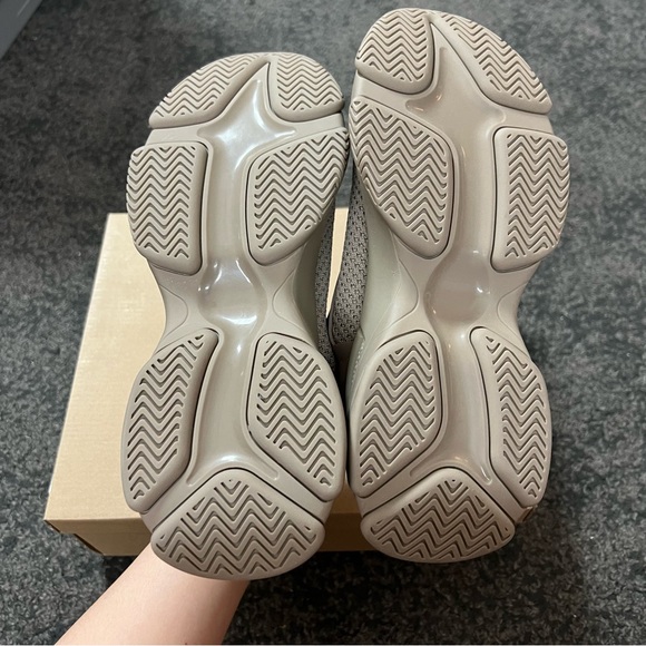 NWT Steve Madden March sneakers 9.5 tan - Picture 7 of 9